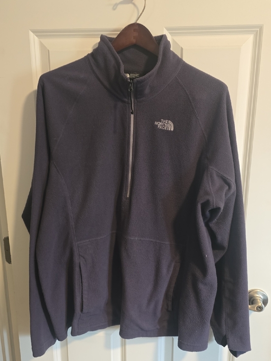 The North Face Jackets & Blazers - The North Face Men's Navy Quarter-Zip Fleece Pullover